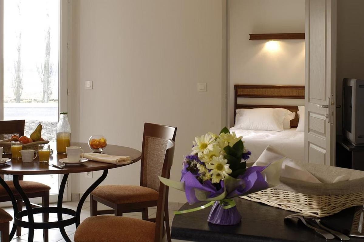 Domaine D'Agrippa Valence Otel Chateauneuf-sur-Isere Dış mekan fotoğraf
